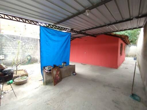Casa à venda com 2 quartos, 180m² - Foto 1