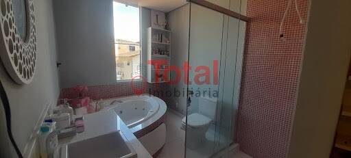 Casa à venda com 5 quartos, 220m² - Foto 5