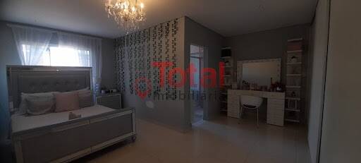 Casa à venda com 5 quartos, 220m² - Foto 6
