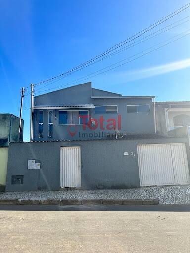 Casa à venda com 5 quartos, 220m² - Foto 13