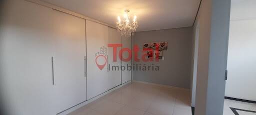 Casa à venda com 5 quartos, 220m² - Foto 15