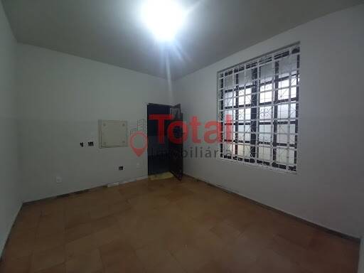 Loja-Salão para alugar com 6 quartos, 360m² - Foto 7