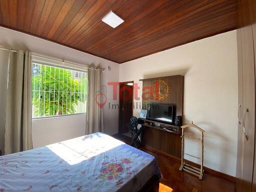 Casa à venda com 3 quartos, 390m² - Foto 15
