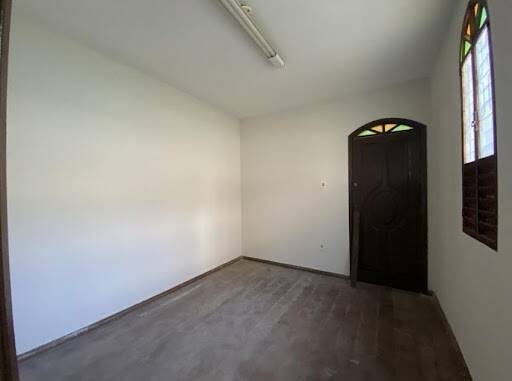 Casa à venda com 3 quartos, 250m² - Foto 12