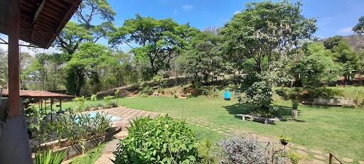 Chácara para alugar com 3 quartos, 250m² - Foto 1
