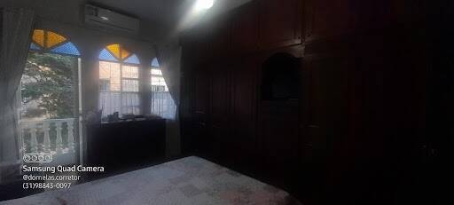 Casa à venda com 4 quartos - Foto 1