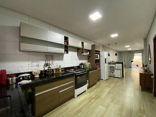 Casa à venda com 4 quartos, 140m² - Foto 9