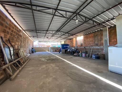 Casa à venda com 4 quartos, 140m² - Foto 15
