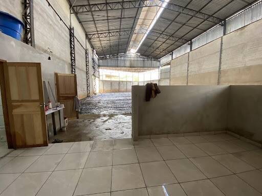 Depósito-Galpão-Armazém à venda e aluguel com 2 quartos, 800m² - Foto 2