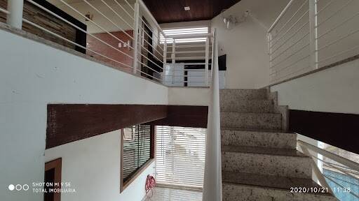 Casa à venda com 3 quartos - Foto 1