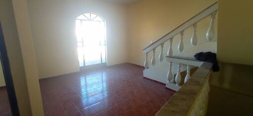 Casa à venda com 3 quartos, 360m² - Foto 3