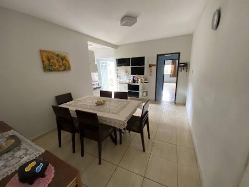 Casa à venda com 4 quartos, 280m² - Foto 2