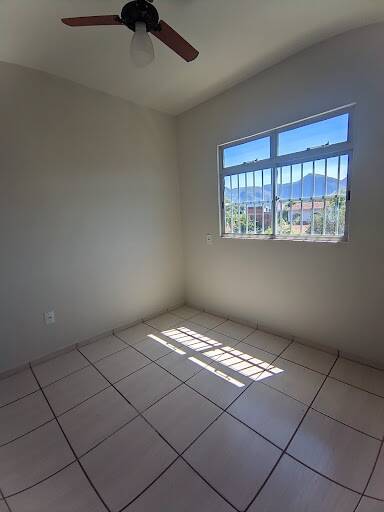 Apartamento à venda com 2 quartos, 53m² - Foto 3