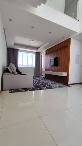 Casa à venda com 3 quartos, 400m² - Foto 3