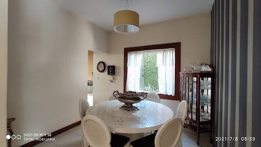 Casa à venda com 3 quartos, 250m² - Foto 2