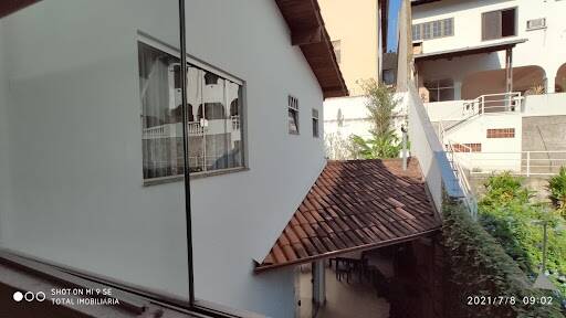 Casa à venda com 3 quartos, 250m² - Foto 3