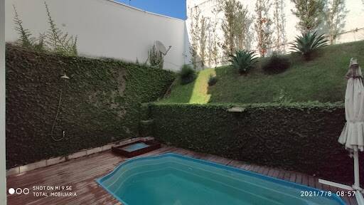 Casa à venda com 3 quartos, 250m² - Foto 7