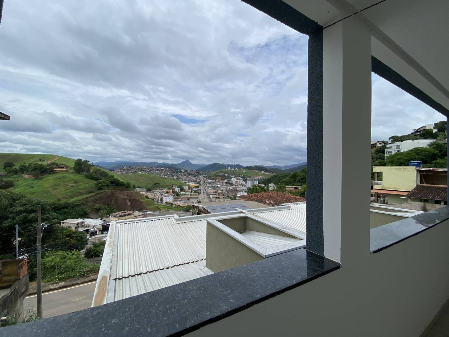 Casa à venda com 3 quartos, 131m² - Foto 3
