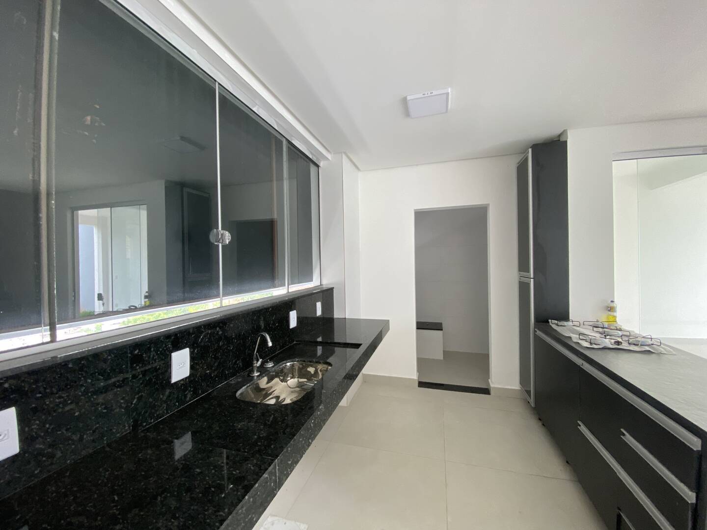 Casa à venda com 3 quartos, 131m² - Foto 8