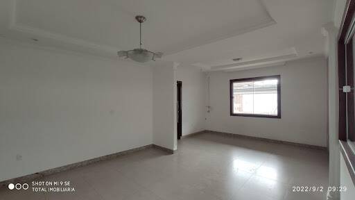 Casa à venda com 3 quartos, 360m² - Foto 15