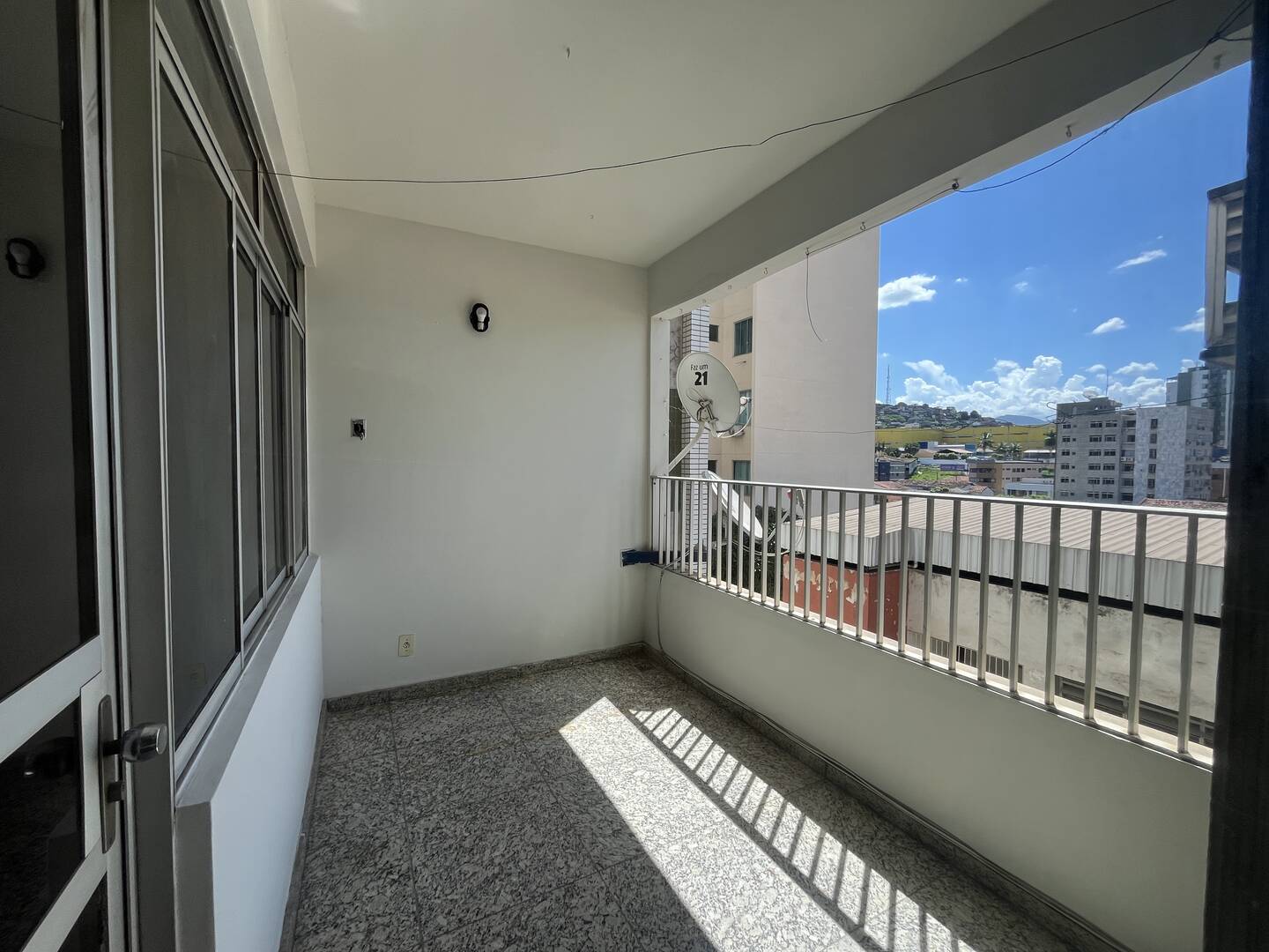 Apartamento para alugar com 3 quartos, 100m² - Foto 4