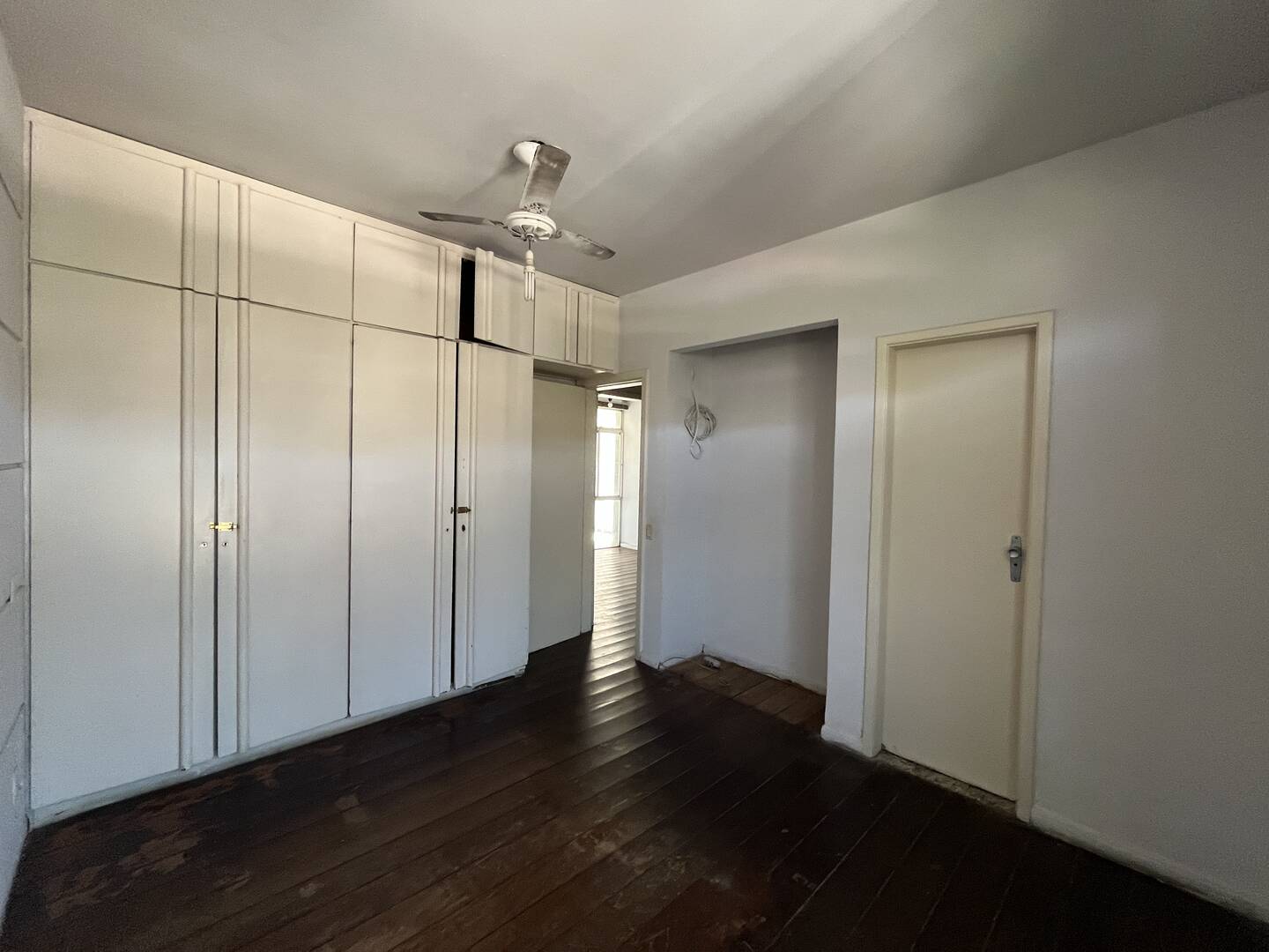 Apartamento para alugar com 3 quartos, 100m² - Foto 12