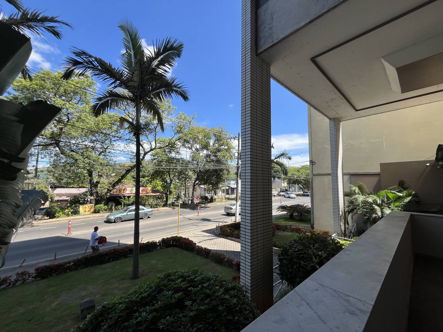 Apartamento para alugar com 3 quartos, 100m² - Foto 18