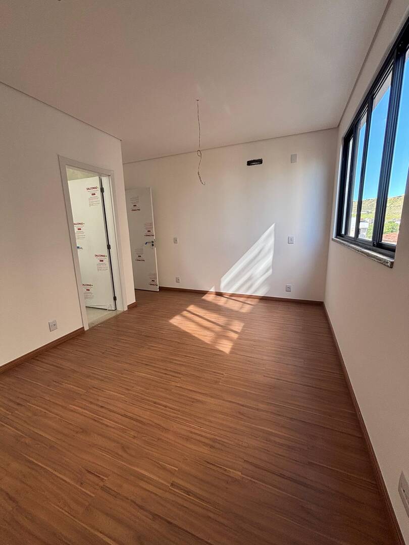Apartamento à venda com 3 quartos, 100m² - Foto 7