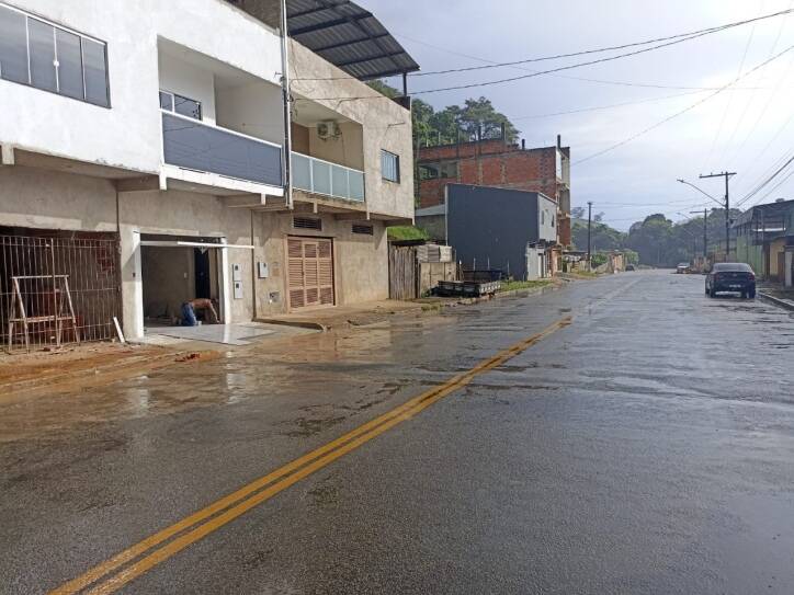 Terreno à venda, 180m² - Foto 1