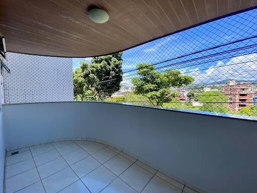 Apartamento à venda com 3 quartos - Foto 3
