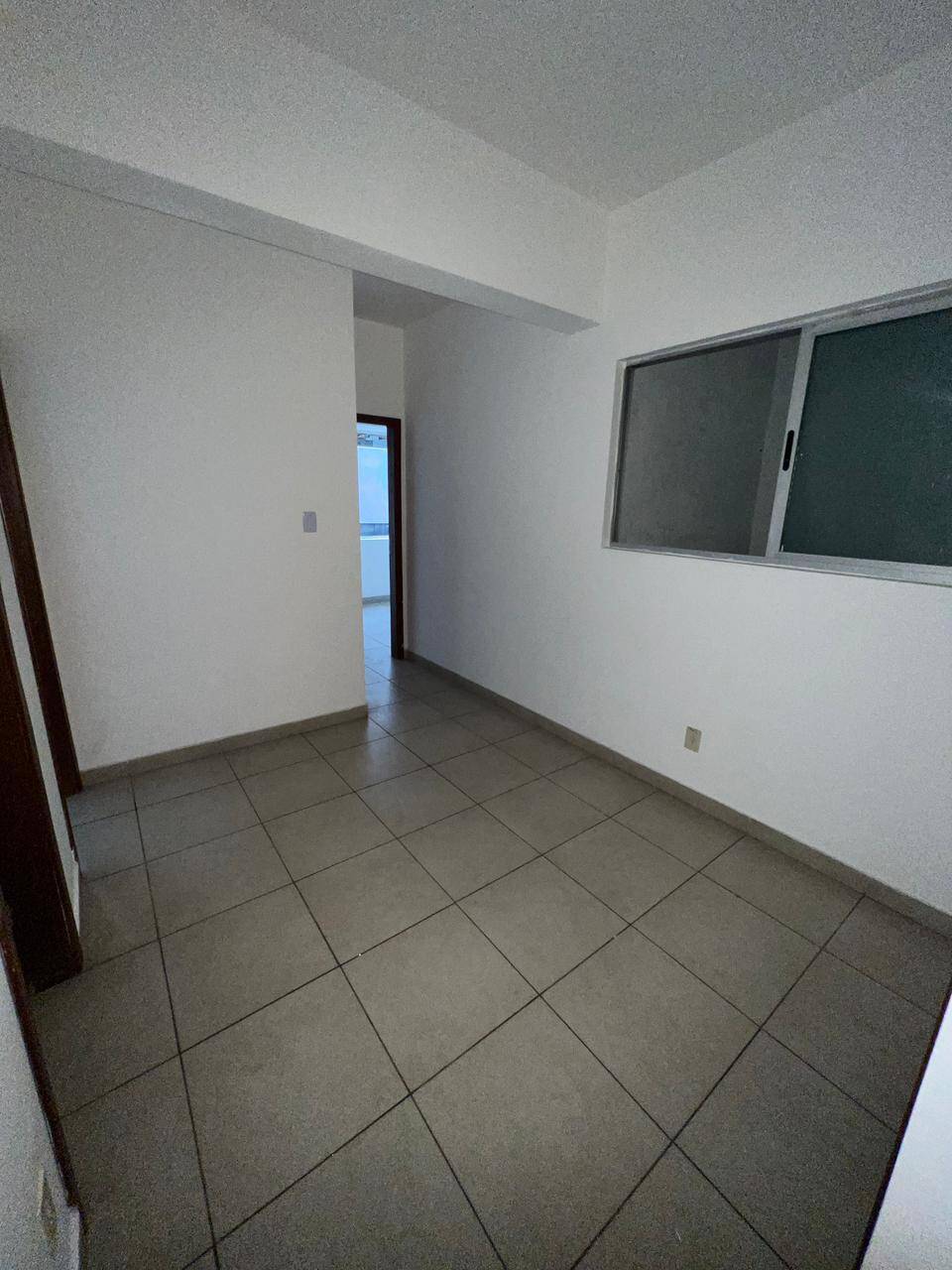 Apartamento à venda com 3 quartos - Foto 4