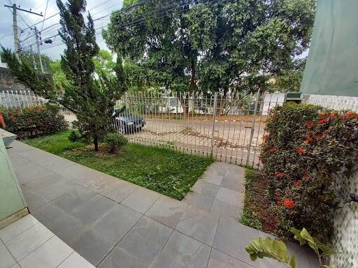 Casa à venda com 3 quartos - Foto 1