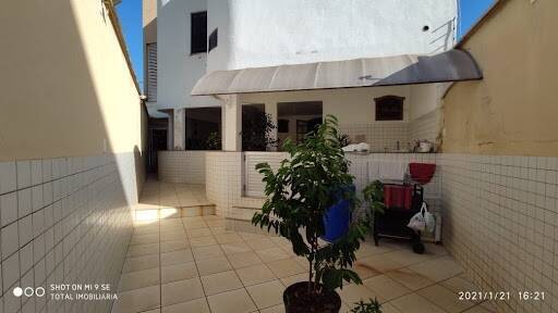 Casa à venda com 3 quartos, 200m² - Foto 8