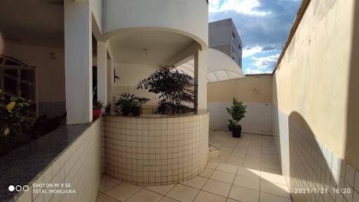 Casa à venda com 3 quartos, 200m² - Foto 11