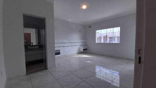 Casa à venda com 3 quartos, 143m² - Foto 11