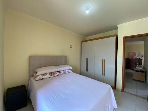 Apartamento à venda com 3 quartos, 78m² - Foto 2