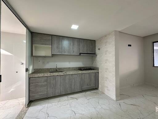 Apartamento para alugar com 3 quartos, 120m² - Foto 2