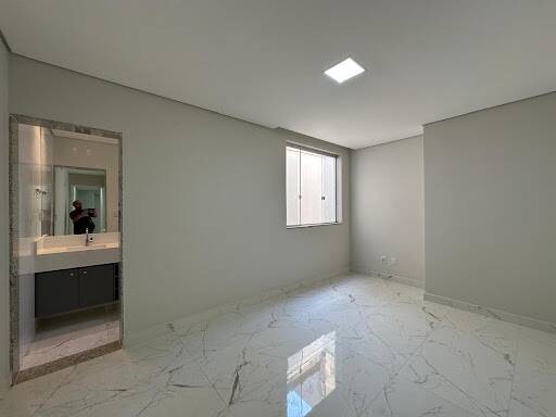 Apartamento para alugar com 3 quartos, 120m² - Foto 3