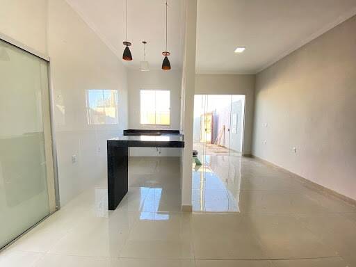 Casa à venda com 2 quartos, 180m² - Foto 7