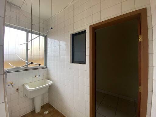 Apartamento à venda e aluguel com 3 quartos, 90m² - Foto 3