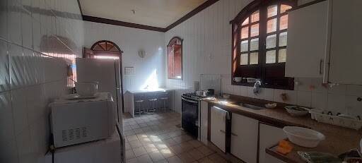Casa à venda com 3 quartos, 360m² - Foto 2