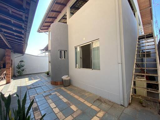 Casa à venda com 3 quartos, 360m² - Foto 7