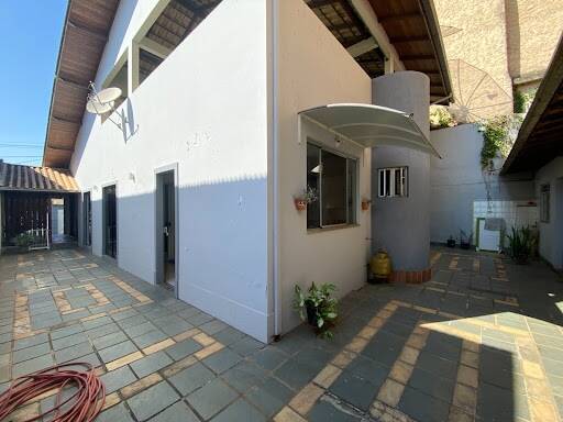 Casa à venda com 3 quartos, 360m² - Foto 12