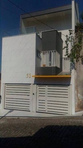 Casa para alugar com 3 quartos, 190m² - Foto 1