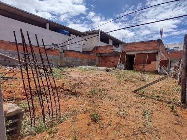 #703 - Apartamento para Venda em Santana do Paraíso - MG - 1