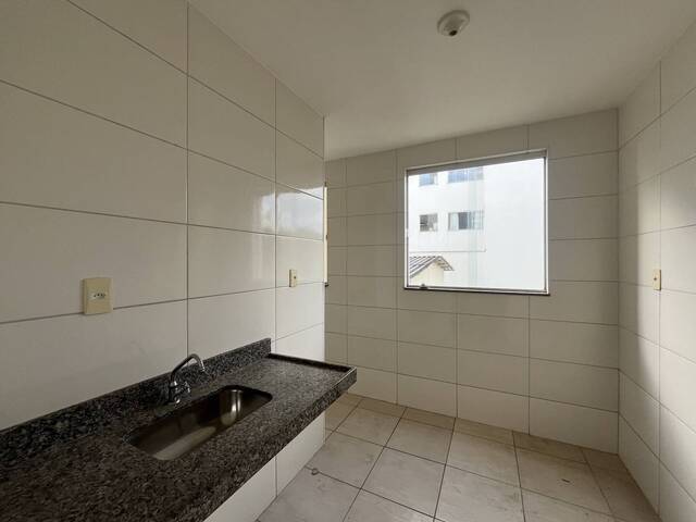 #562 - Apartamento para Venda em Coronel Fabriciano - MG