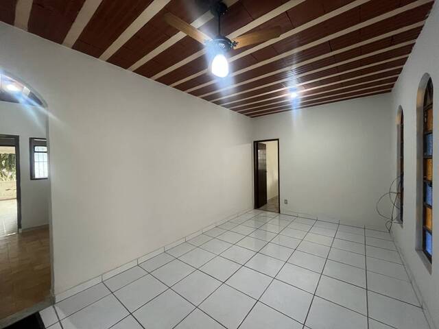 #3980 - Casa para Venda em Coronel Fabriciano - MG - 2