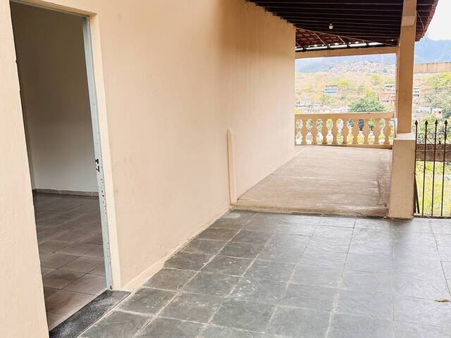 Casa para Venda em Timóteo - 2