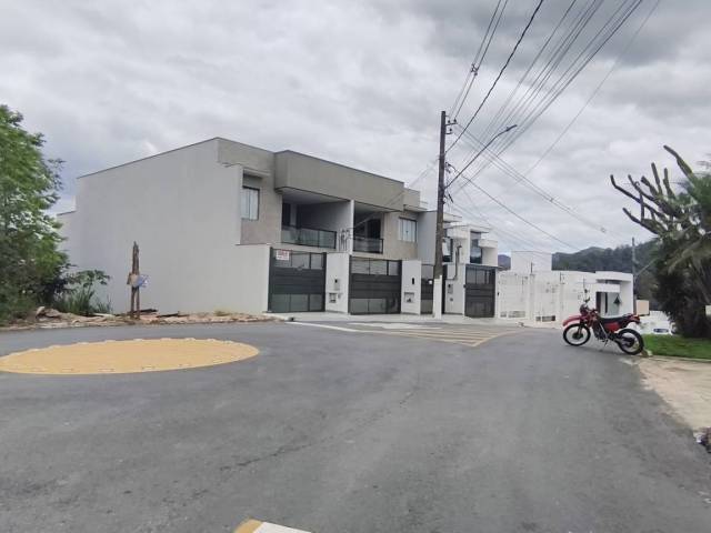 Casa para Venda em Timóteo - 2