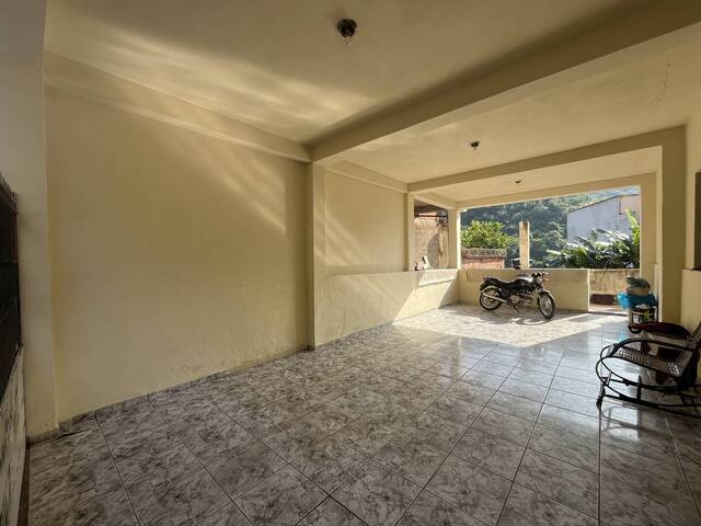 Casa para Venda em Coronel Fabriciano - 2